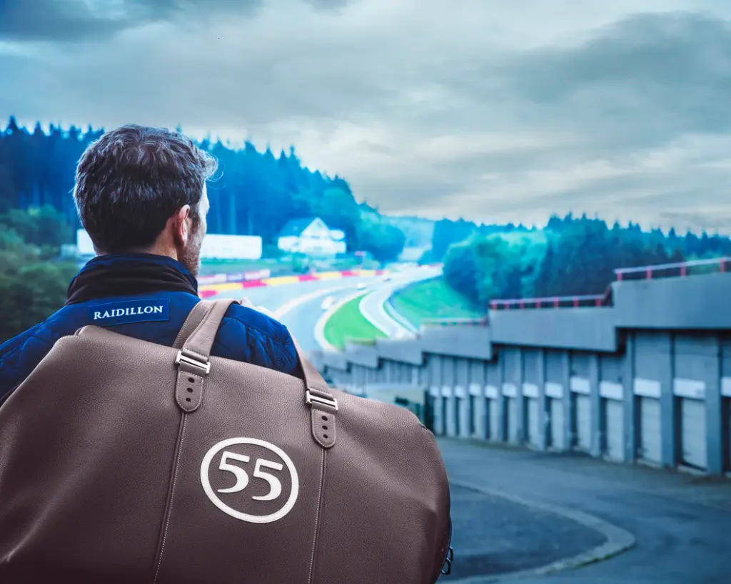 Weekend Bag: Black - 55 Brown