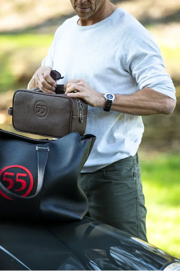 Dopp Kit Grained Leather : Maroon